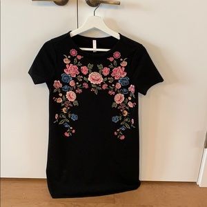 Xhileration Shift dress in XS